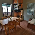 The Goose Bed & Breakfast 3*
